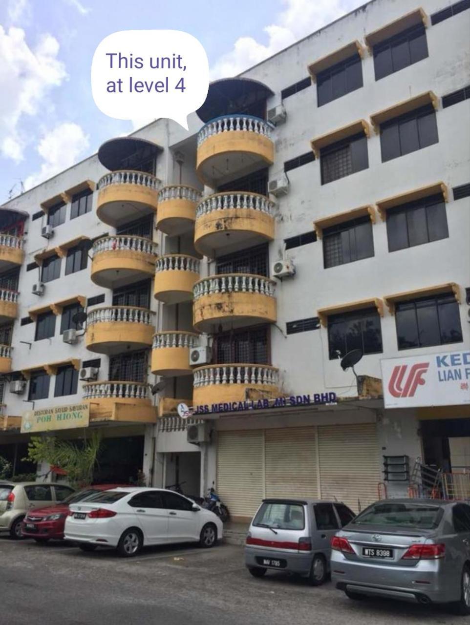 Dt Homestay With Three Room Malacca Exterior photo