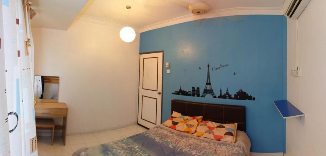 Dt Homestay With Three Room Malacca Exterior photo